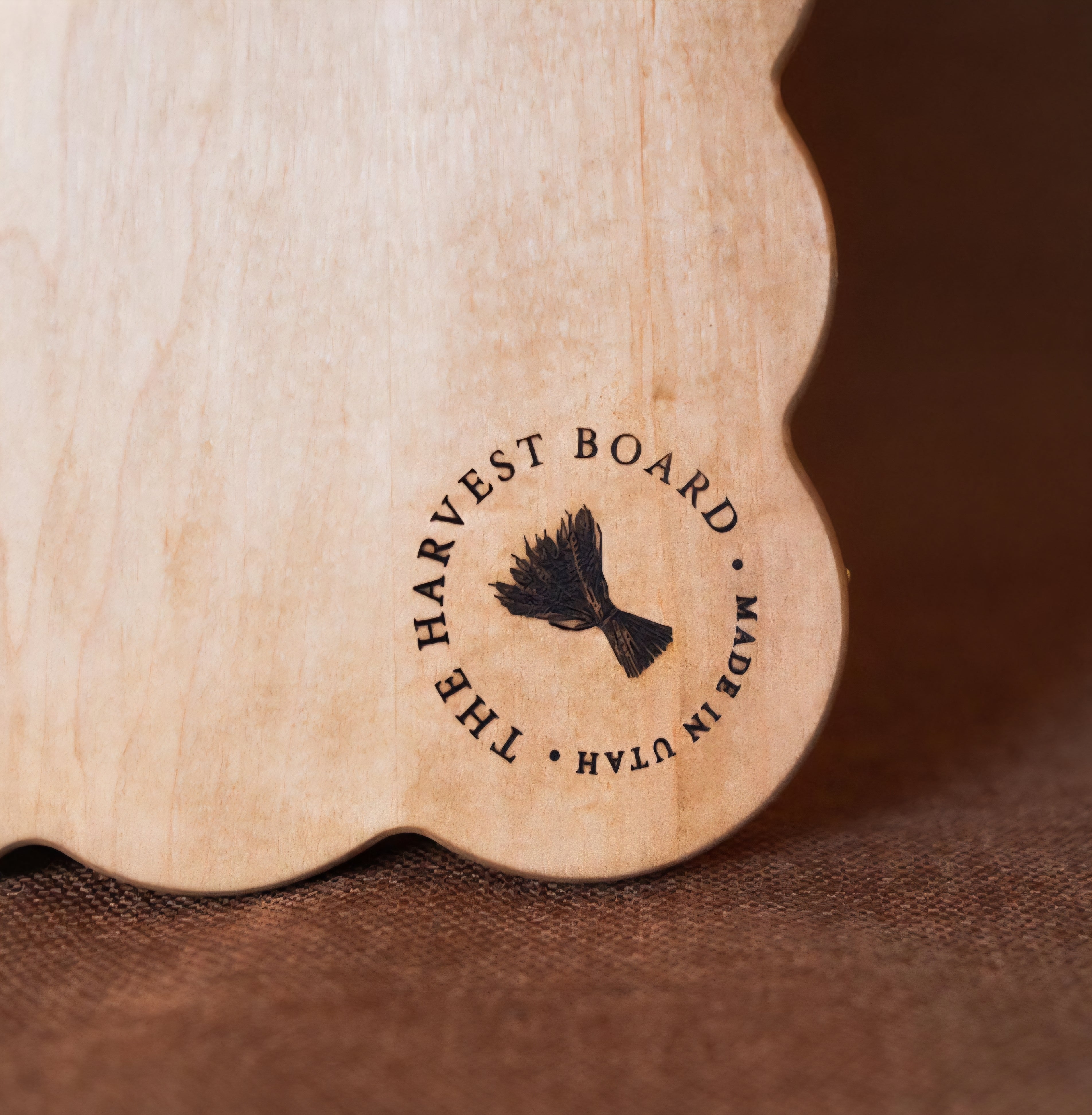 Scalloped Maple Cutting Board – Handcrafted Solid Wood Serving & Prep Board, 24" x 17"